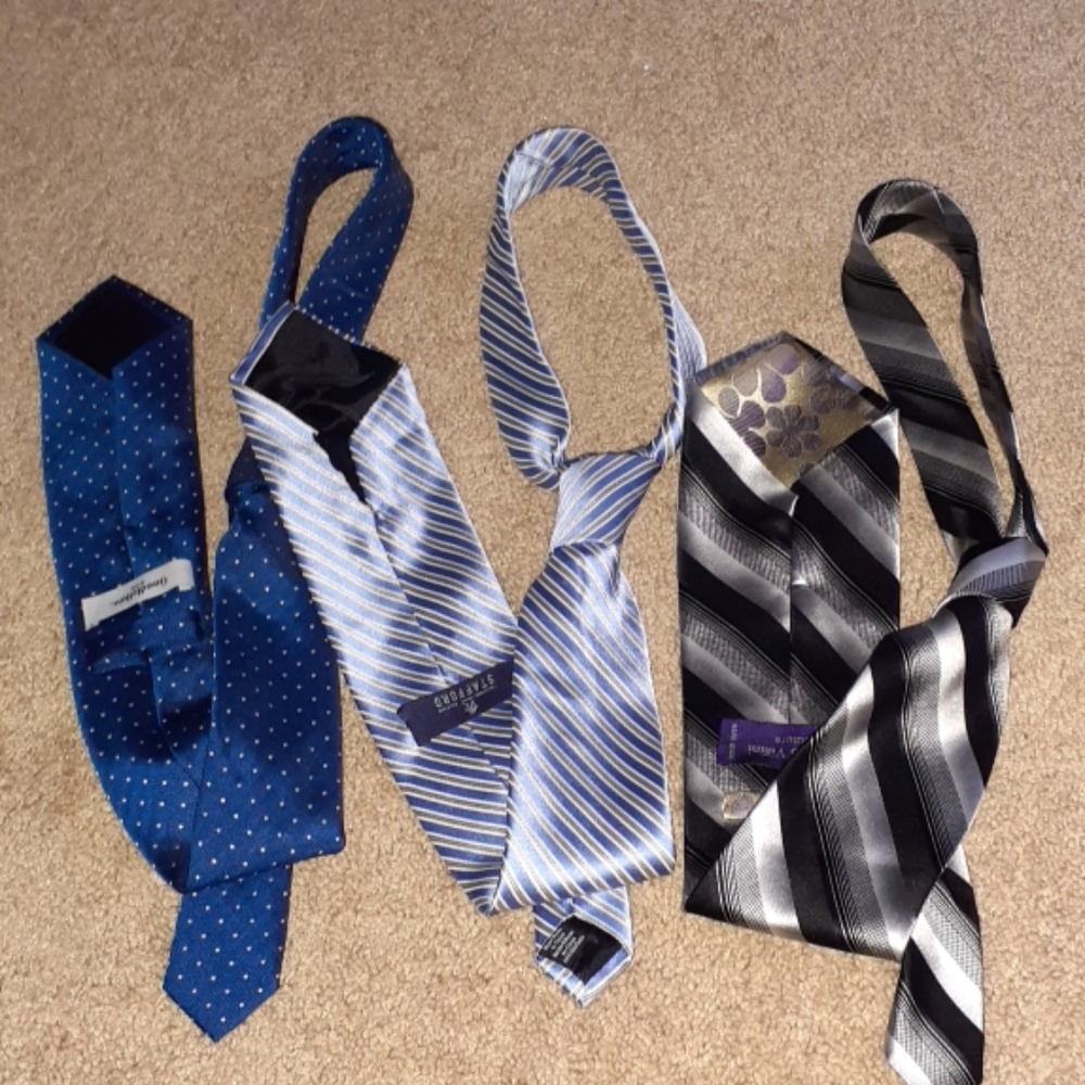 Men's ties, multiple brands